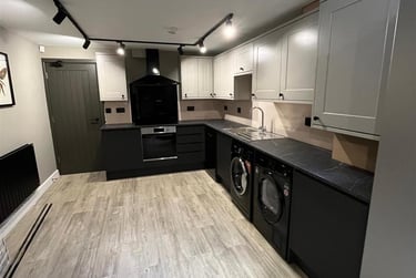 6 bed house, Hubert Road, Selly Park, Birmingham, B296ES - Image 2